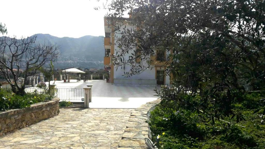 Rocca Di Monreale Bed & Breakfast Exterior foto