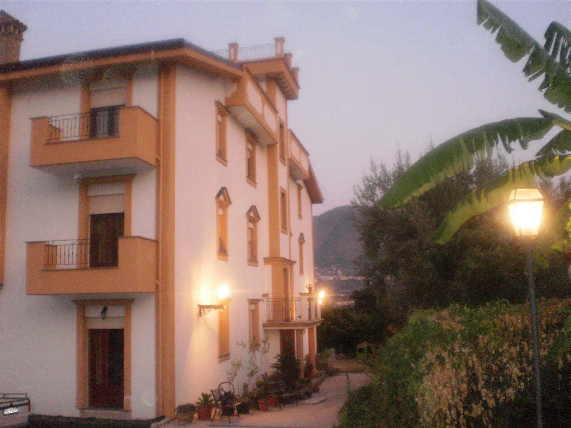 Rocca Di Monreale Bed & Breakfast Exterior foto